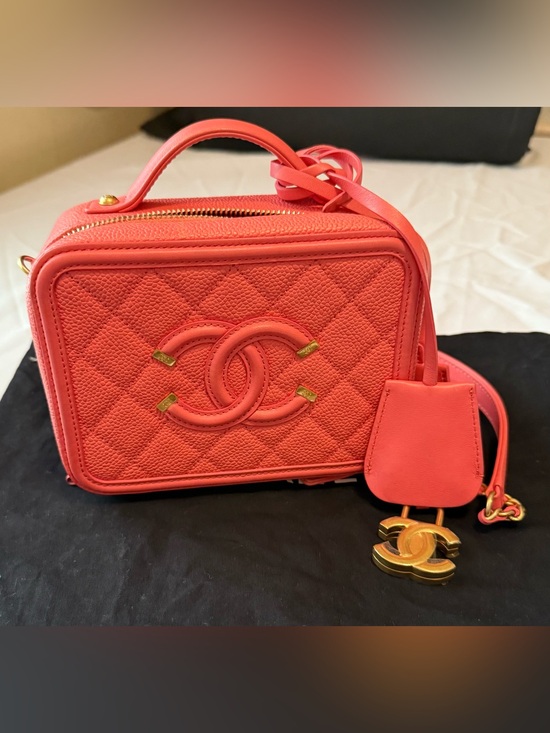 CHANEL Handbags - Chanel Quilted Filigree Vanity Case